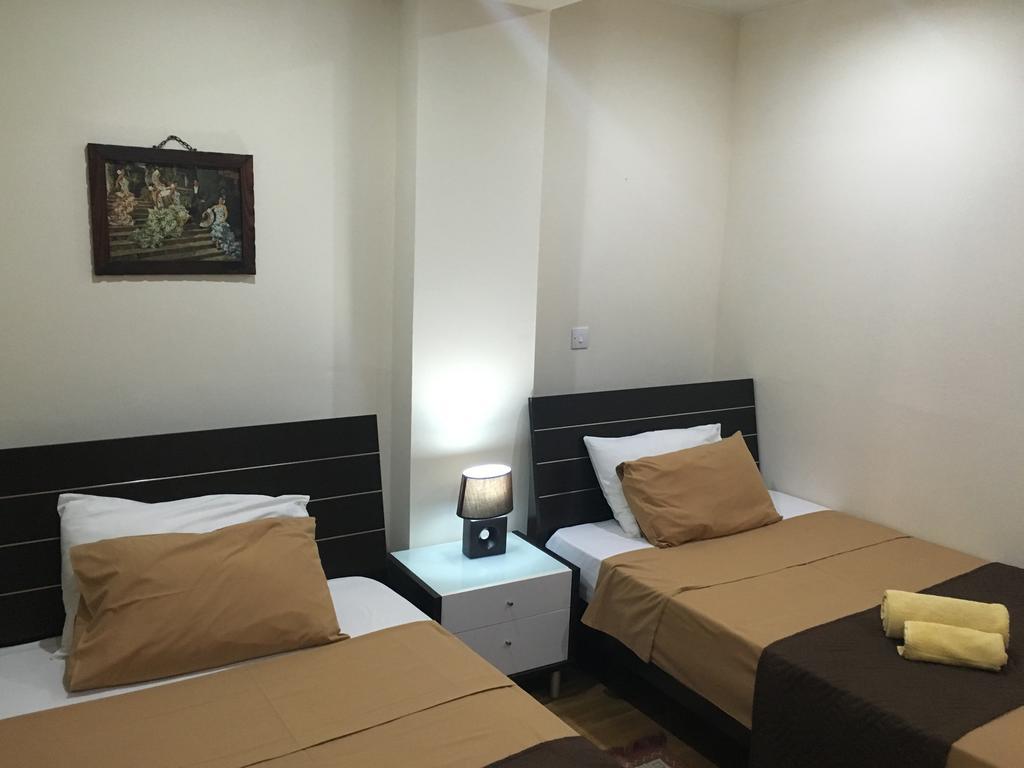 Ithaki Phinikoudes Apartment No. 205 Larnaca Exterior photo