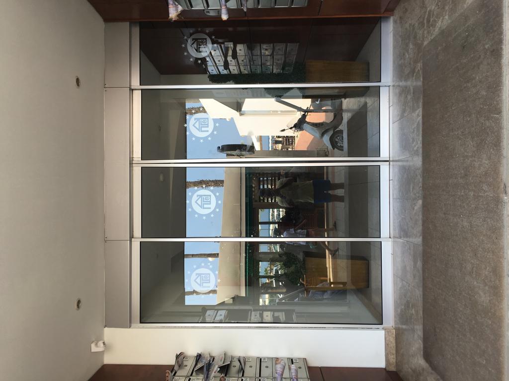 Ithaki Phinikoudes Apartment No. 205 Larnaca Exterior photo