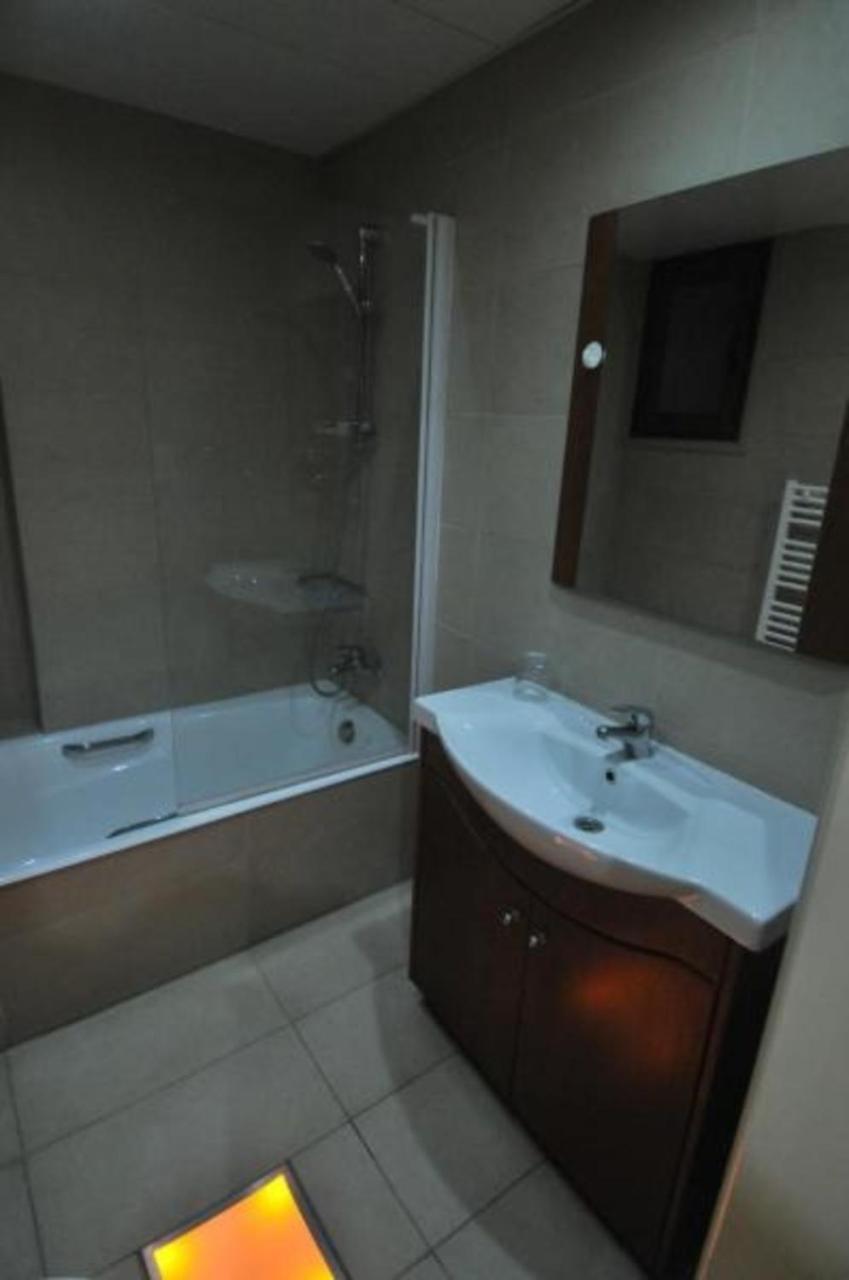 Ithaki Phinikoudes Apartment No. 205 Larnaca Exterior photo